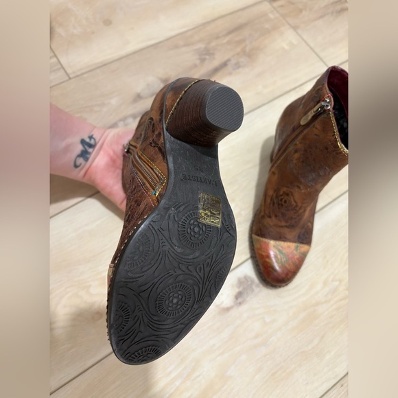 NEVER WORN- L’ariste Waterlilly Booties - Size 5 woman’s - Picture 6 of 10